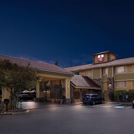 Best Western Plus Parkway Inn Уилсонвилл Экстерьер фото