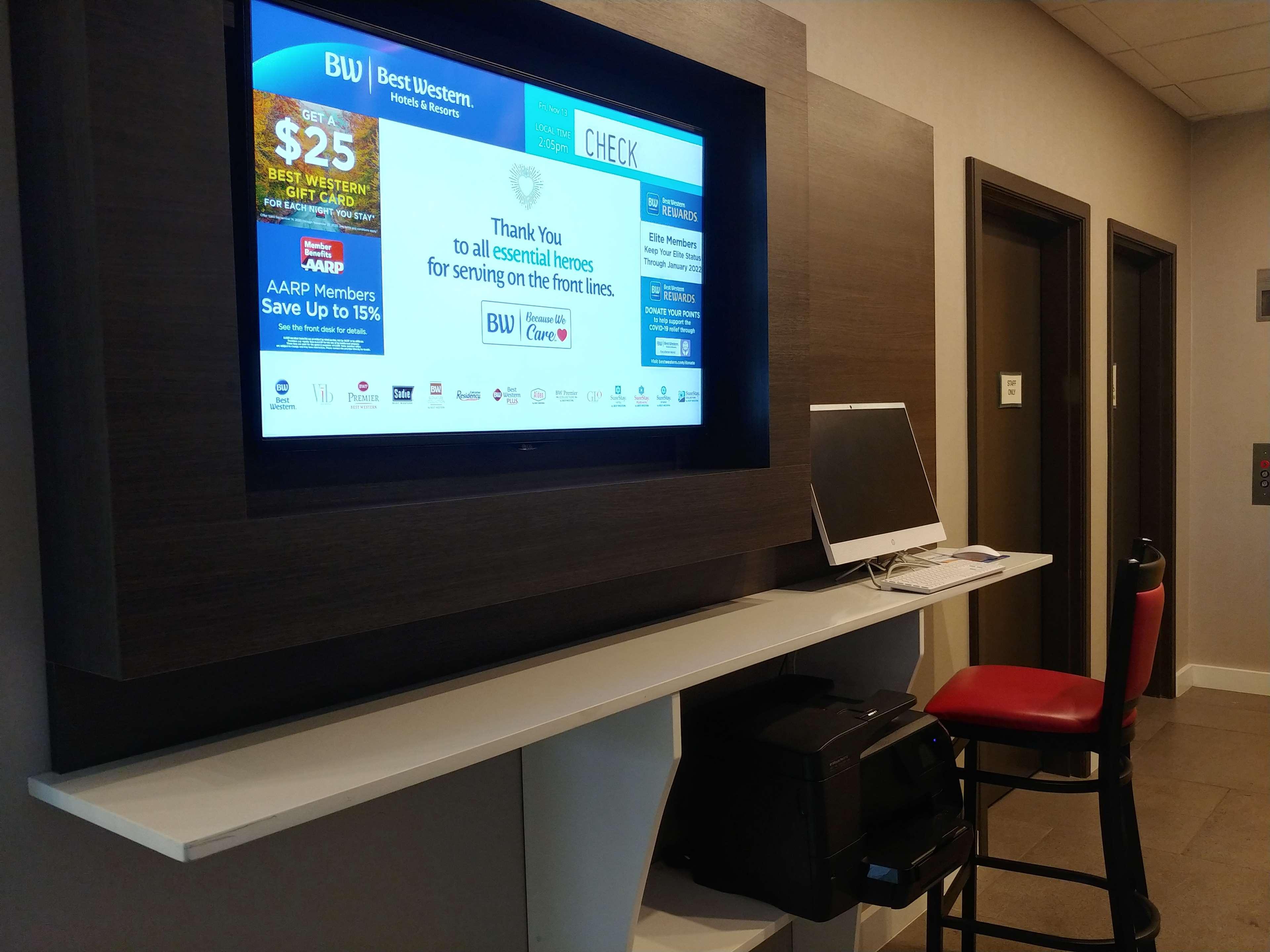Best Western Plus Parkway Inn Уилсонвилл Экстерьер фото
