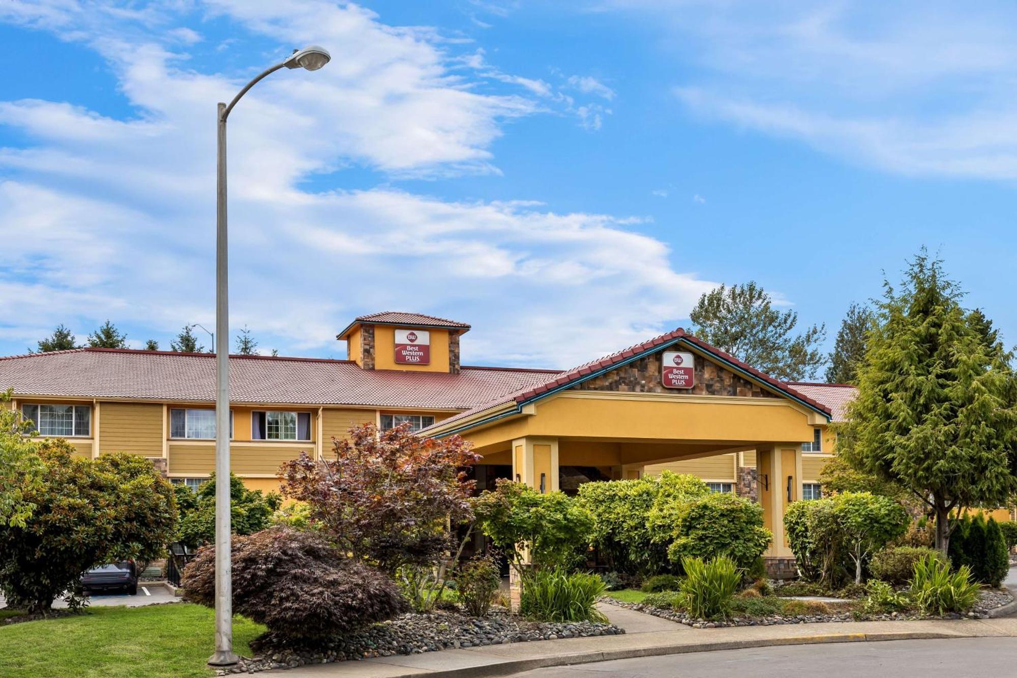 Best Western Plus Parkway Inn Уилсонвилл Экстерьер фото